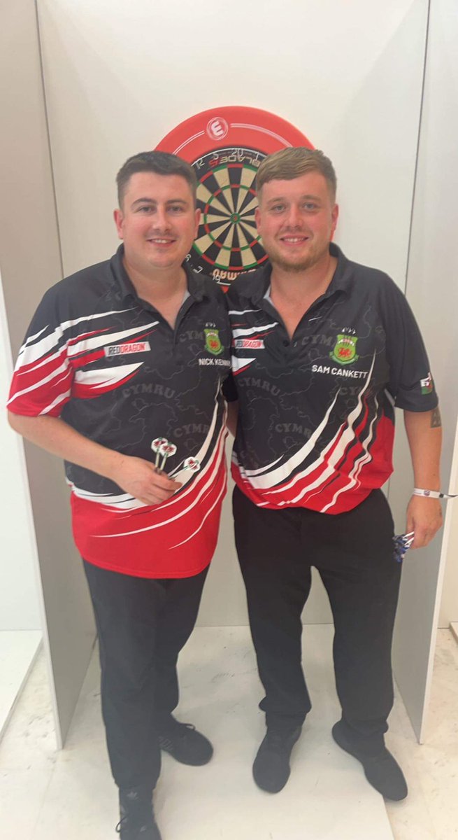 DartsCymru's tweet photo. 𝐖𝐃𝐅 𝐄𝐮𝐫𝐨𝐩𝐞 𝐂𝐮𝐩 𝐌𝐞𝐧’𝐬 𝐏𝐚𝐢𝐫𝐬

Heartbreak for Nick Kenny &amp; Sam Cankett as they fall just short of the Final with a 5-4 loss to Poland.

They won 5 matches on route to the Semis which included a victory against the 🏴󠁧󠁢󠁥󠁮󠁧󠁿 pair made up of Hurrell &amp; Littler. 

🎯🏴󠁧󠁢󠁷󠁬󠁳󠁿 https://t.co/QkmWniHWC1