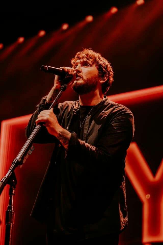 happylilly70's tweet photo. 10,8 billion streams means also 10,8 billion moments of happiness @JamesArthur23 ❤️🤗🙏 biggest congratulations and all hugs and love X https://t.co/Z12XqqpKLz