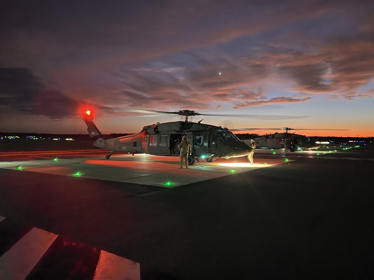 USNationalGuard's tweet photo. Today, more than 5,000 National Guard members from multiple states are helping communities devastated by Hurricane Ian. 

Learn more about the National Guard response: https://t.co/nQaYj1wYyJ #HurricaneIan https://t.co/kiCGqJrHlU