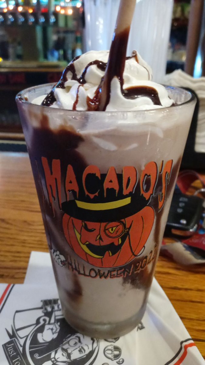 CalvyCC's tweet photo. My favorite drink from the Macados Halloween menu <3 

#toastyghosty #macados #halloween https://t.co/UkZwV2lisP
