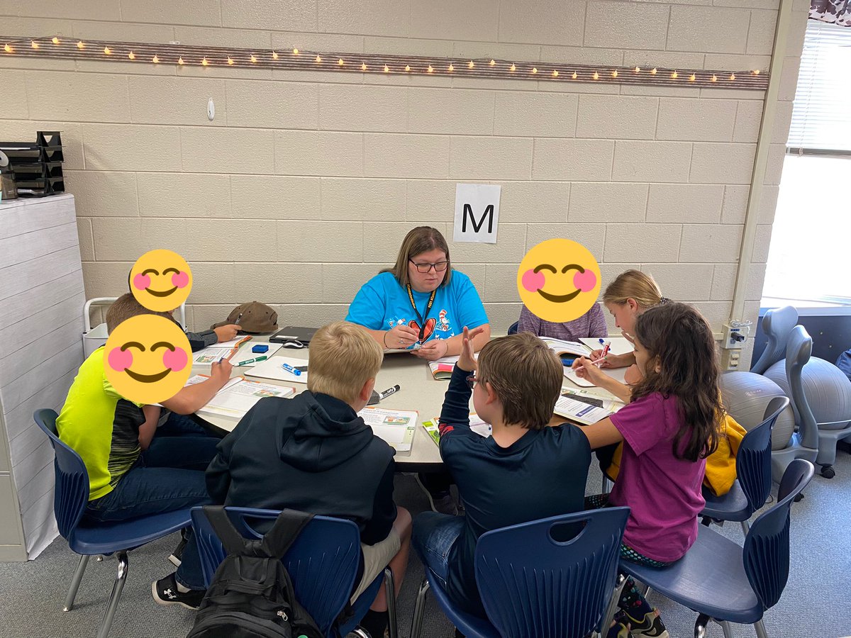 Insttech_cmann's tweet photo. Ms. Blackwell’s class @York1Schools @York1HGS levels up ⬆️ station rotations in math today to provide quality learning opportunities for students to: ✅actively engage with learning ✅collaborate with peers ✅small group instruction ✅technology tools &amp; offline learning tasks https://t.co/WDRrlPgNJr