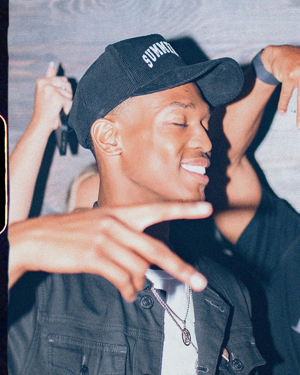 _Terry13_'s tweet photo. Nights Unseen 🥷🏾

Scenes of the Underground https://t.co/rJPTXWaIYY
