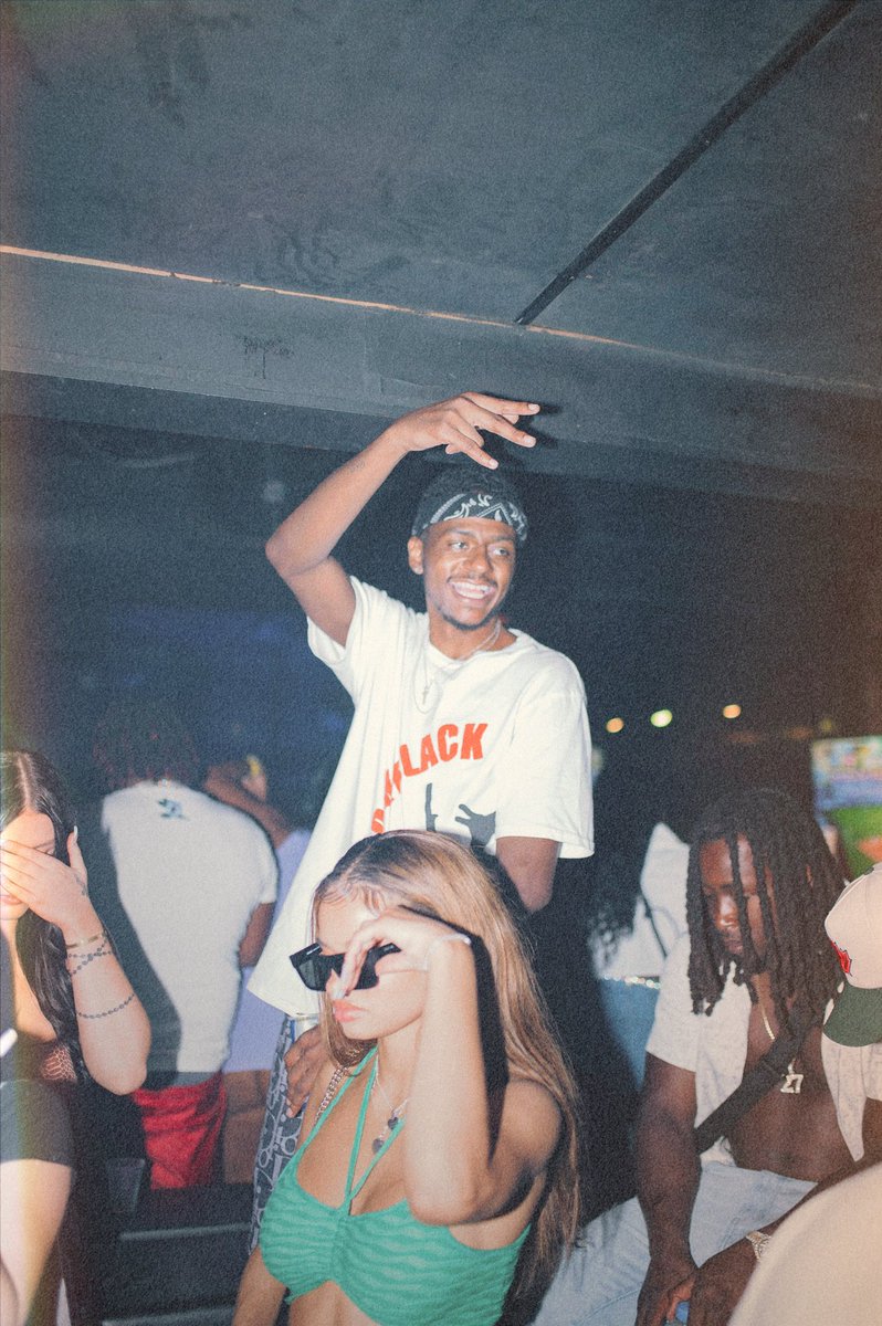 _Terry13_'s tweet photo. Nights Unseen 🥷🏾

Scenes of the Underground https://t.co/rJPTXWaIYY