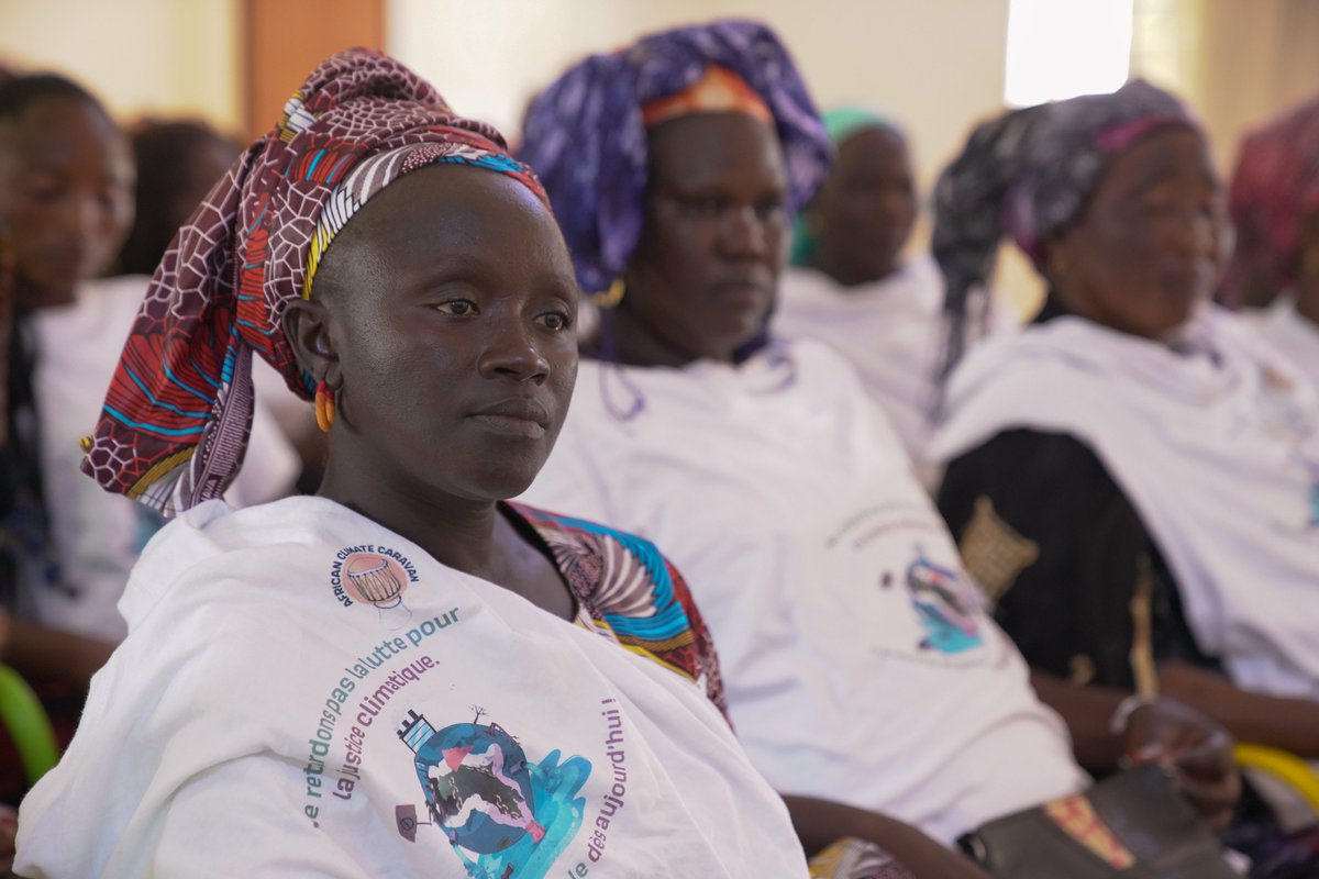OxfamAuSenegal's tweet photo. ECHOS DE LA #CaraveTambour vers la #COP27. Hier, les communautés de #Kédougou et de #Mako ont exigé la réhabilitation des superficies dégradées par l'exploitation minière. Faisons entendre leur voix 📢
#justiceclimatique 
#lavoixdescommunautés 
#pour_un_avenir_à_égalité https://t.co/WuyhjaiWzd