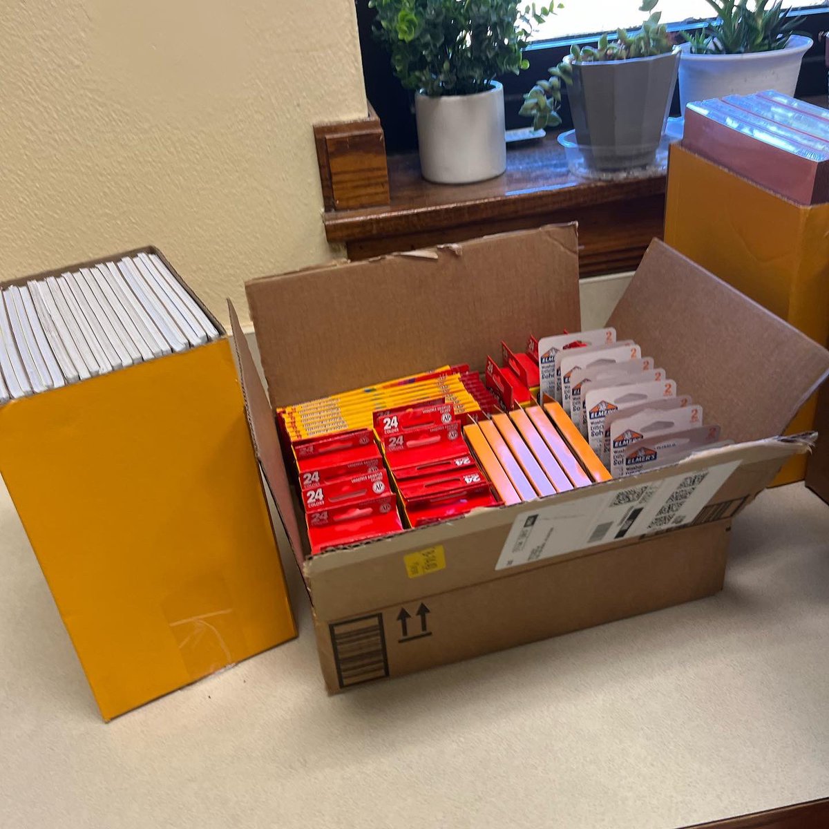 We know it’s been nearly a month, but we were finally able to drop off the school supplies we bought at <a href="/WichitaUSD259/">Wichita Public Schools</a>’s Marshall Middle School! If you would like yo see us do this again, please continue supporting us and let us know what school we should support next!