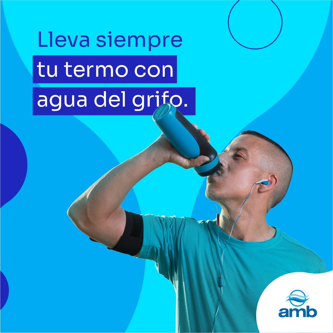 acueductobga's tweet image. Más de un 60% de nuestro organismo está compuesto por agua, pero al realizar cualquier actividad física, se pierde un poco a través del sudor, por ello, es muy importante beber agua antes, durante y después de hacer ejercicio. 🏋️🏋️‍♀️💧

#Tipsamb