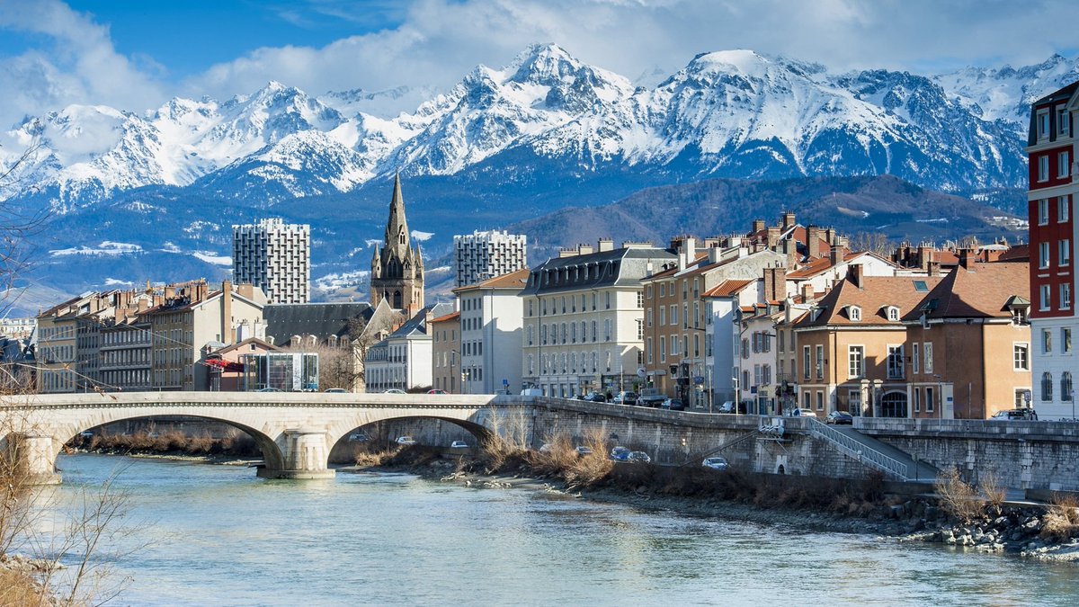 collspaces's tweet photo. Our 7th Symposium will take place on January 27th in Grenoble. Join us for a discussion about the "Metamorphosis of contemporary work". CFP: https://t.co/AebqQezyxw…
#RGCSSymposium2023 #NewWaysofWorking #Remotework #Newworkspaces #Newworkplaces #futureofwork #coworking https://t.co/4BZWotFStd