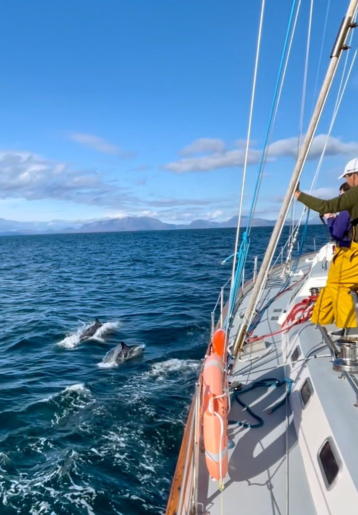 Some welcome visitors to #oceanspiritofmoray today #schoolsailing #schoolsatraining #outofclassroomlearning #broaderexperiencesbroaderminds