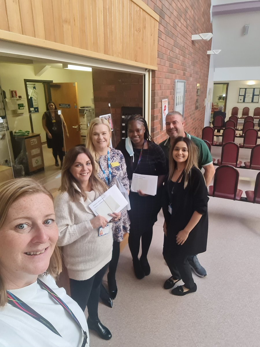 Chez_uk's tweet photo. Busy day today out and about delivering #nhsstaffsurvey2022 packs to teams across NX site @RWT_NHS - pictured here delivering to Diabetes Centre.
#staffengagement 
#organisationaldevelopmentteam 
#workforce 
#PeopleandOD 
#rwt
#nhsstaffsurvey https://t.co/SeYw3NvXT1