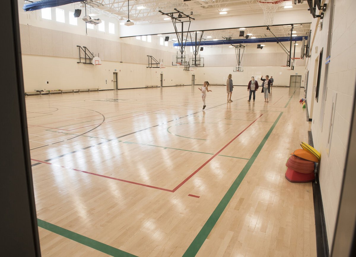 Hanwell Park Academy celebrated its official opening last night. The new K-8 school near Fredericton welcomed 550 students for the first time this month. 

Find out more: www2.gnb.ca/content/gnb/en…