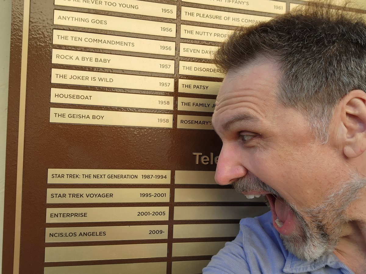 When you book a VO job that brings you to the <a href="/ParamountPics/">Paramount Pictures</a> lot for the first time and your studio is right next to the one where  #StarTrekTNG (&amp; #startrekvoyager and #startrekenterprise ) were shot. GAAAH! #nerdforlife <a href="/StarTrek/">Star Trek</a> #voiceover