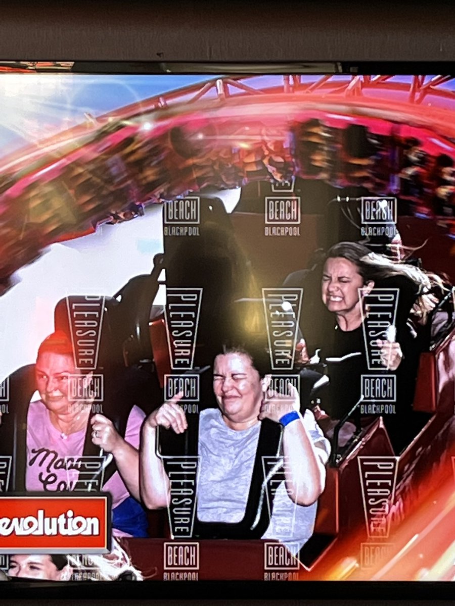 mrs_mcphee's tweet photo. A fantastic day out with our wonderful S2 pupils in Blackpool. @BannockburnHigh @MissPiggott_ @Pleasure_Beach @BBHS_MathsDept https://t.co/q6ysca9Aaz