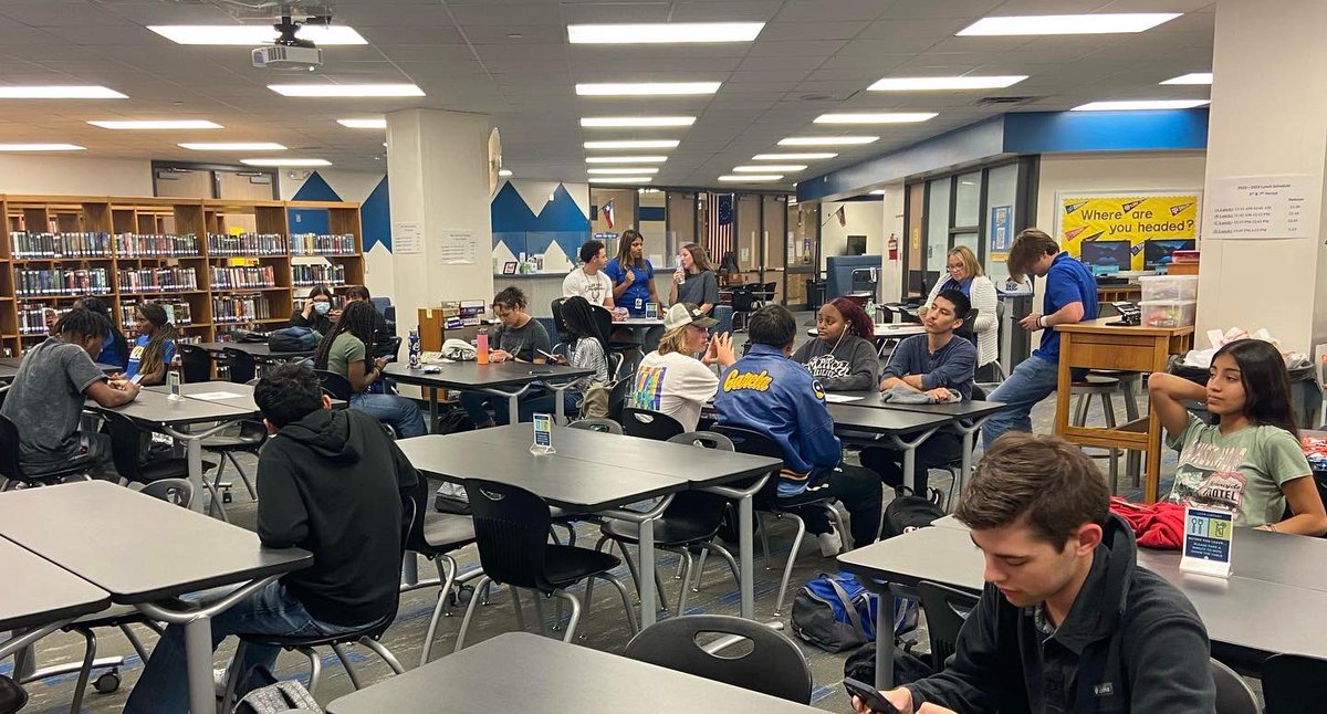 Lakeview Centennial DECA tweet media