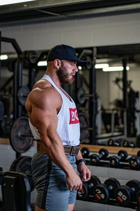 In the zone 🔥 https://t.co/fFHQjkENSi<a href="/tag/chestday"class="tags"><span>#chestday</span></a>