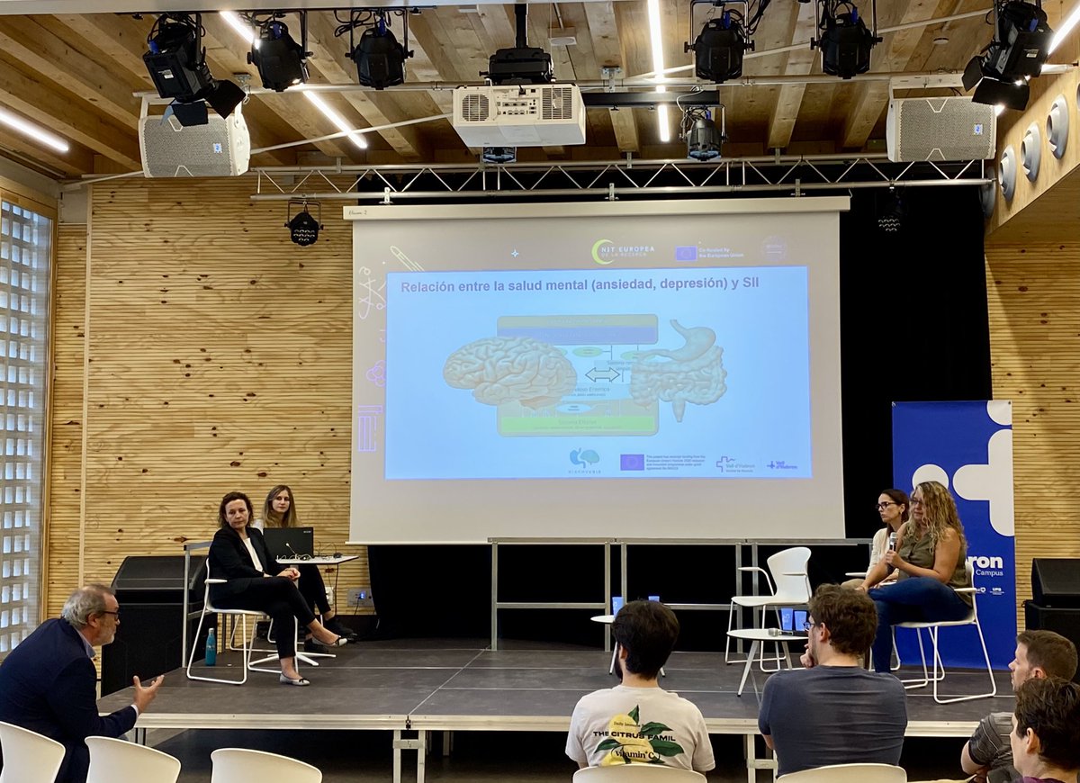 Quatre investigadors i investigadores del #VHIR estan duent a terme una taula rodona sobre la relació que hi ha entre la síndrome de l'intestí irritable i els trastorns mentals i somàtics, com la fibromiàlgia i la síndrome de la fatiga crònica per la #NitRecerCat22.