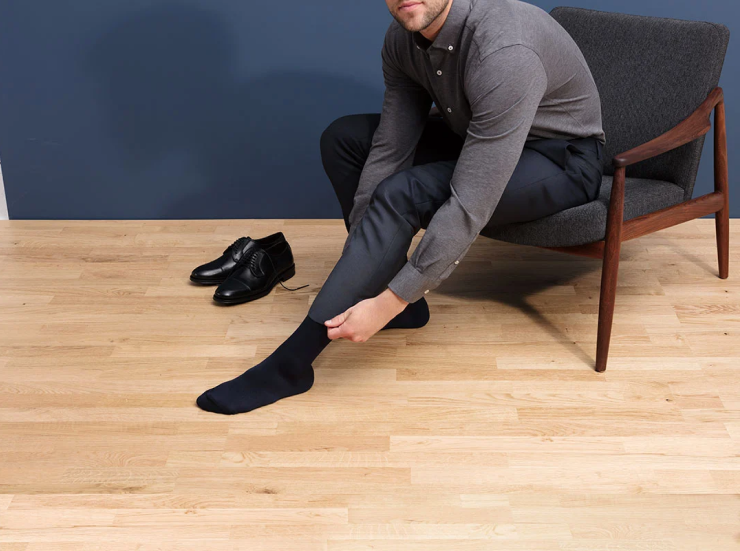 Medical compression therapy consists of applying a type of elastic device, mainly on the limbs to exert a controlled pressure on them. By compressing the limbs or body regions, the medical compression device squeezes the vein walls together, improving overall circulation.