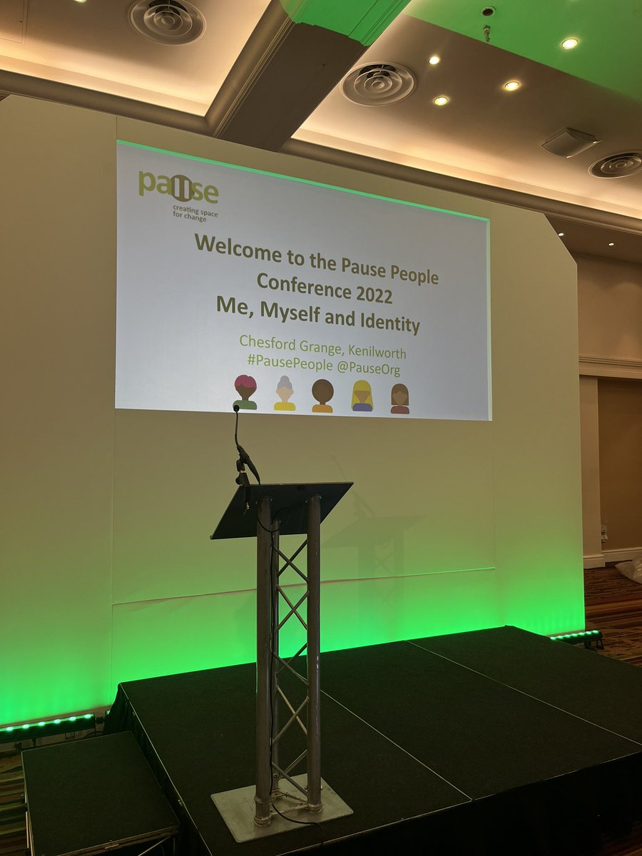 PauseOrg's tweet image. Audio check for #PausePeople conference 💚🎤💚 #OneTwoOneTwo