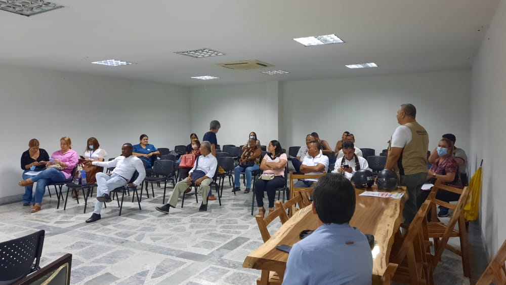 SecSaludBuga's tweet photo. 𝐄𝐍𝐂𝐔𝐄𝐍𝐓𝐑𝐎 𝐌𝐔𝐍𝐈𝐂𝐈𝐏𝐀𝐋 𝐃𝐄 𝐏𝐀𝐑𝐓𝐈𝐂𝐈𝐏𝐀𝐂𝐈𝐎́𝐍 𝐒𝐎𝐂𝐈𝐀𝐋 𝐄𝐍 𝐒𝐀𝐋𝐔𝐃 

#Saludparalagente #Bugadelagente https://t.co/CqOLlMCrIC