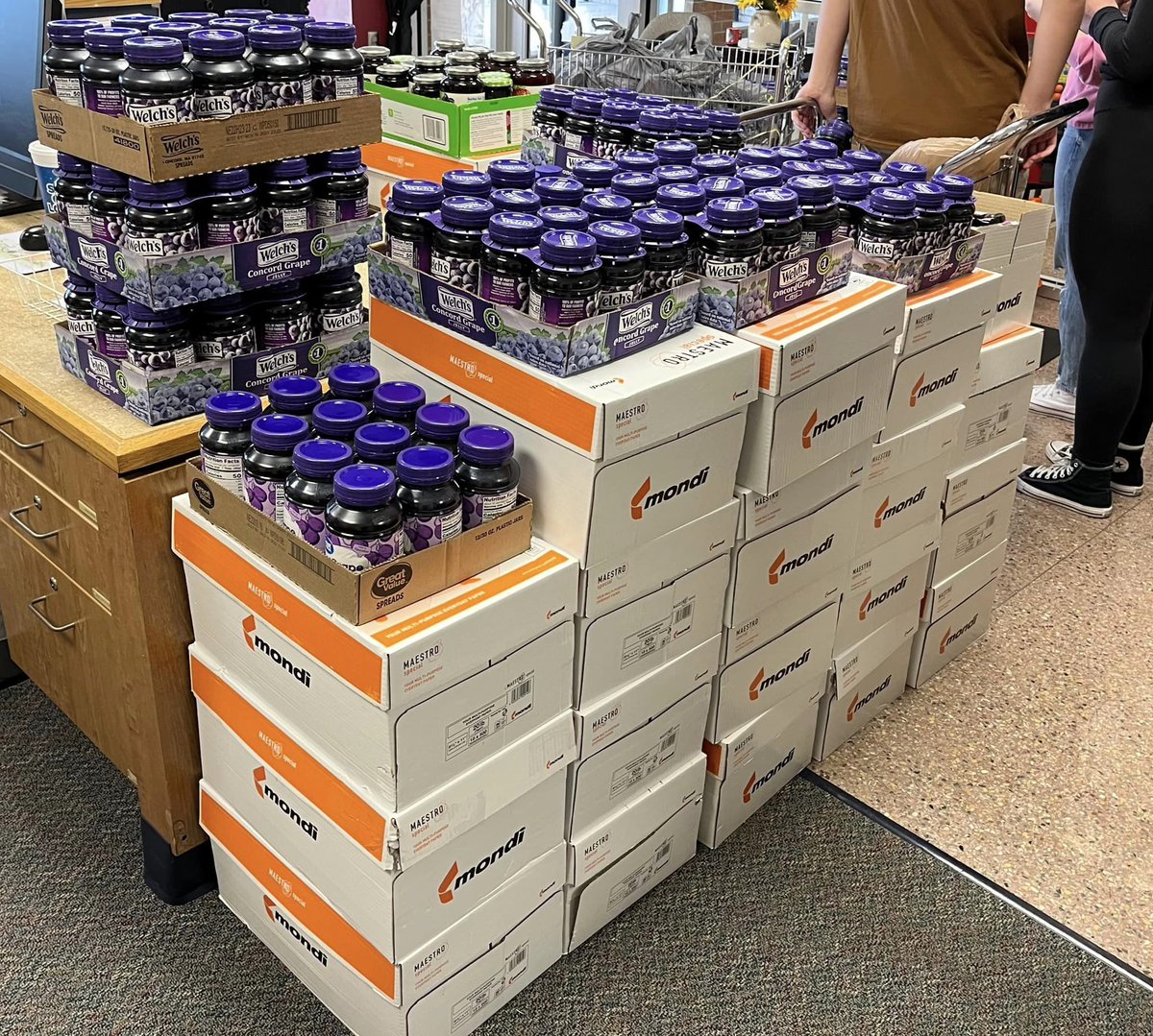 MontgomeryISD's tweet photo. Our @lse_montgomery Longhorns have cleaned the grocery store shelves of jelly! Check out all they’ve collected (47,000oz) for the @LakeCreekHS vs @mhs_bears Peanut Butter and Jelly competition, benefiting the @MCFoodBankTX! They added their own competition and it's paying off! https://t.co/QGuS8E1mCo