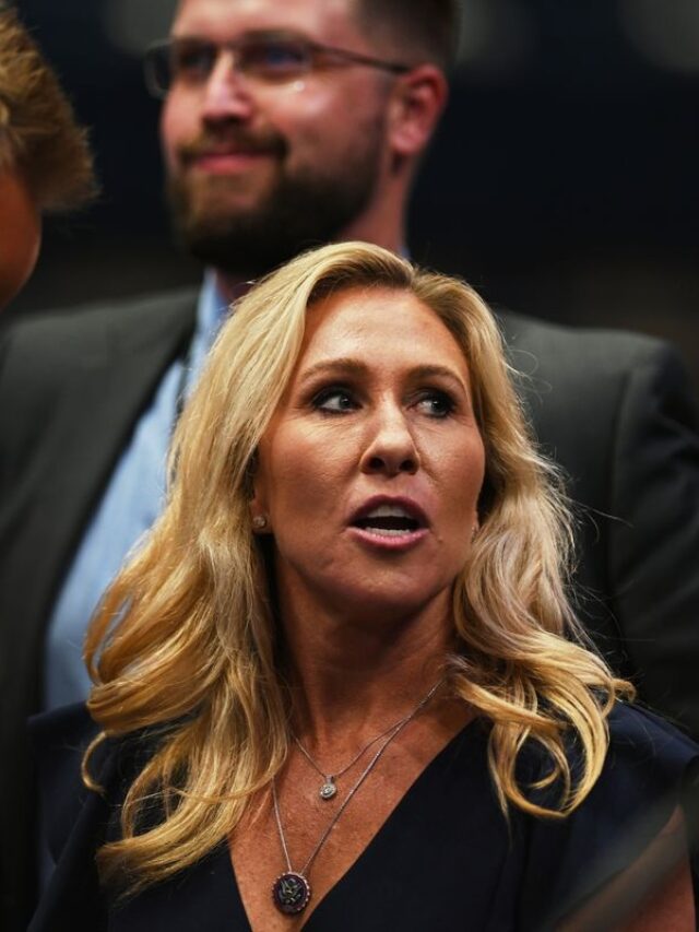 Tech2Tools's tweet image. Marjorie Taylor Greene’s Husband Files for Divorce After 27 YearsPerry Greene stated in court filings that his marriage is “irretrievably broken” and requested privacy during this time.Learn moreMarjorie Taylor Greene&apos;s husband has filed for divorce

techtotools.com/web-stories/ma…