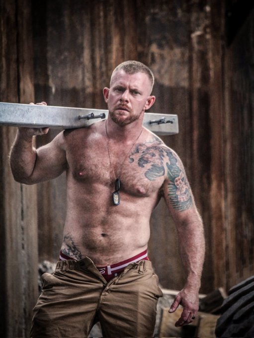 Work work work https://t.co/plYG8xo613