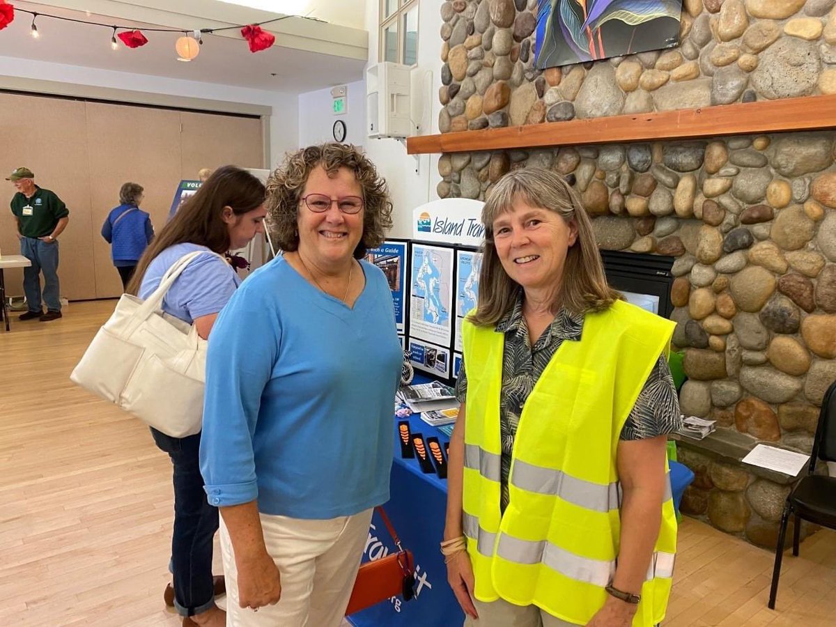 neptuneslass's tweet photo. Proud to serve Island Transit as a Board member. Even more proud of our amazing team and folks like Marilyn Crandall. #IslandTransit https://t.co/Cmi3z28QRw