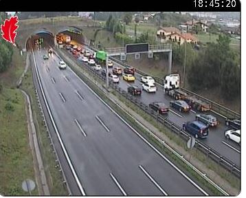 🚗🚛#Istripua #N637 Km 18 #Derio-n Barakaldoko norantzan, bi errei itxita,…