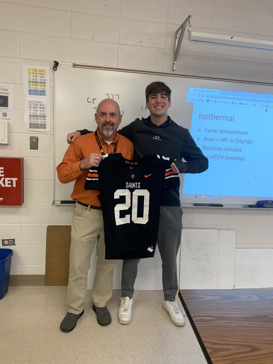 gavinrabe1's tweet photo. Thank you Mr. Connell for making every class fun and interesting! @CoachPossley @STCEFootball 
#thankyouSTCEstaff https://t.co/yqW3E2r6IZ