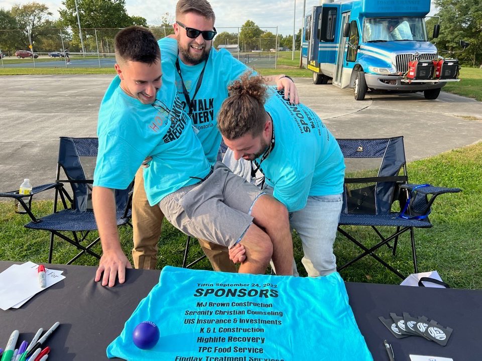 HilifeRecovery's tweet photo. Had a blast at Walk for Recovery Tiffin this past weekend! 

#walkforrecovery #recovery #RecoveryMonth https://t.co/U0LoYAANj9