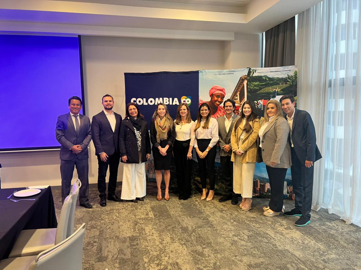 Coremarcsp's tweet image. Presentes en la Misión Comercial en México, mostrando las eficiencias de operar en Palermo Cluster. 
Gracias @ProBaq y @PROCOLOMBIACO por su apoyo.

#ZonasFrancasenColombia
#Coremar
#PalermoSociedadPortuaria
#PalermoZonaFranca
#PalermoTanks