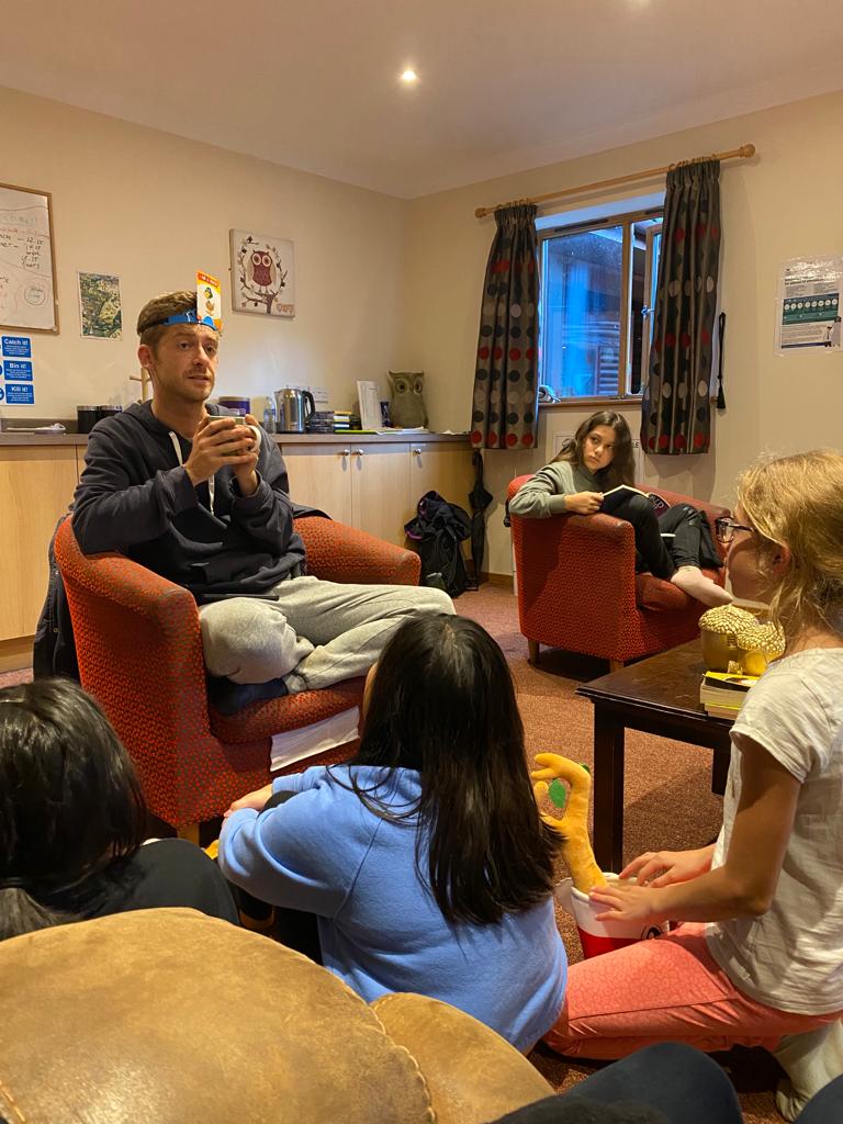 stjohnscen20's tweet photo. Y5 are chilling in their games room before dinner and our evening activity .... in the dark 👀.  #AmIAnAnimal #NightTimeFun #GamesTime @LDBS1836 @ASPNW2 @HilltopNorfolk @BPSIBarnet https://t.co/ZCIFka7X4Z