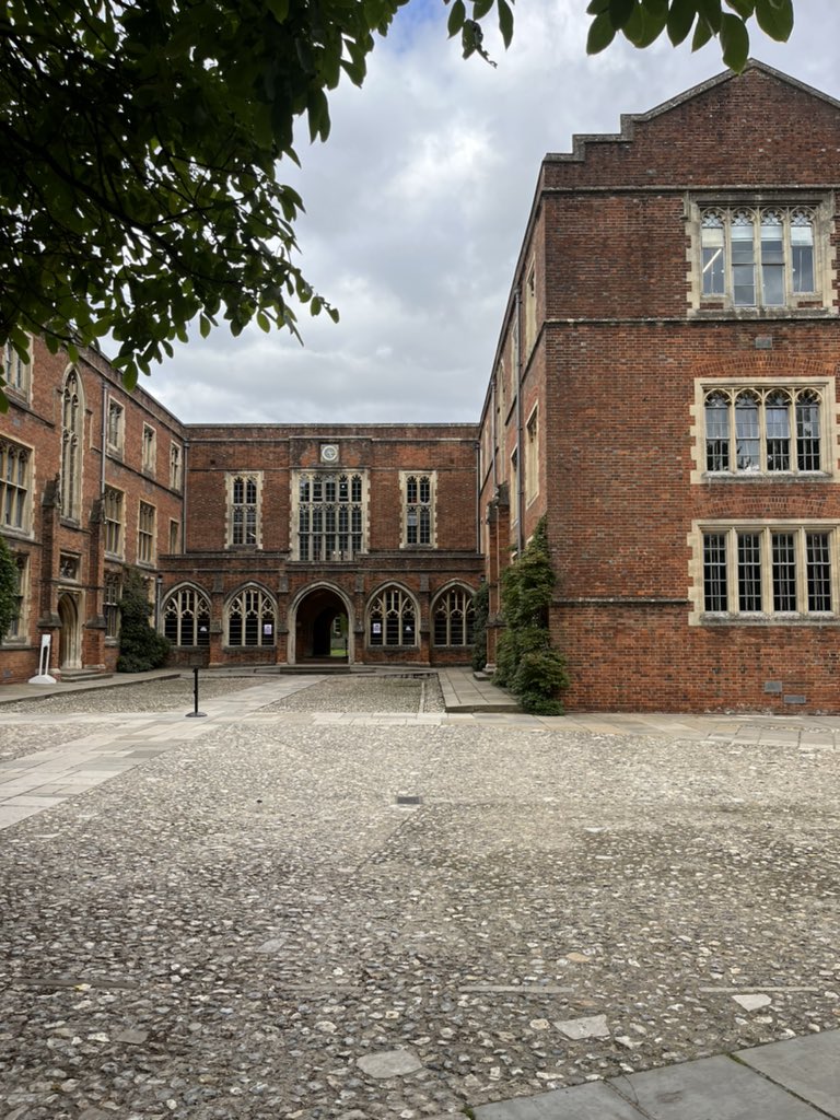 patrickfoster02's tweet image. 3 sessions, 3 different year groups, over 500 pupils and one seriously impressive school. Thank you to @WinColl for having me this afternoon. Hopefully they all learnt something from my story and the mistakes I made and are much better informed 👍 @epicpgc #livedexperience