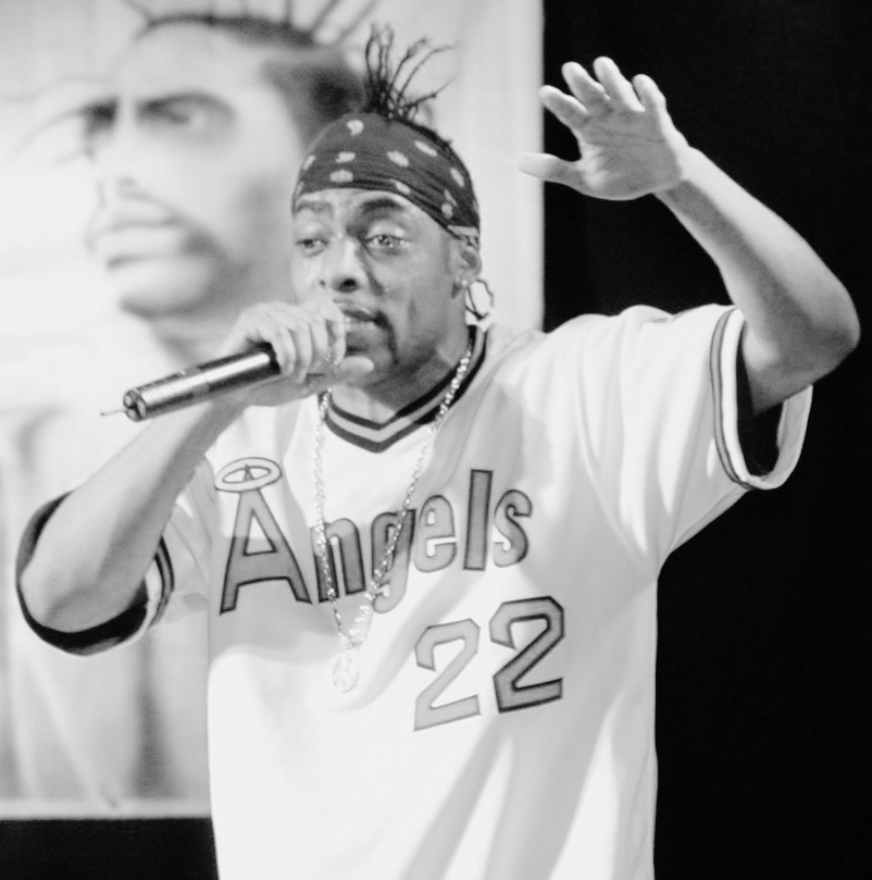 🖤 | Gangsta's Paradise

Der Rapper #Coolio ist tot! 🕯️
Er ist im Alter von 59 Jahren leider verstorben.
Man kennt ihn u.a. von seinem Song "Gangsta's Paradise".
Nun ist er wirklich im Gangsta's Paradise.