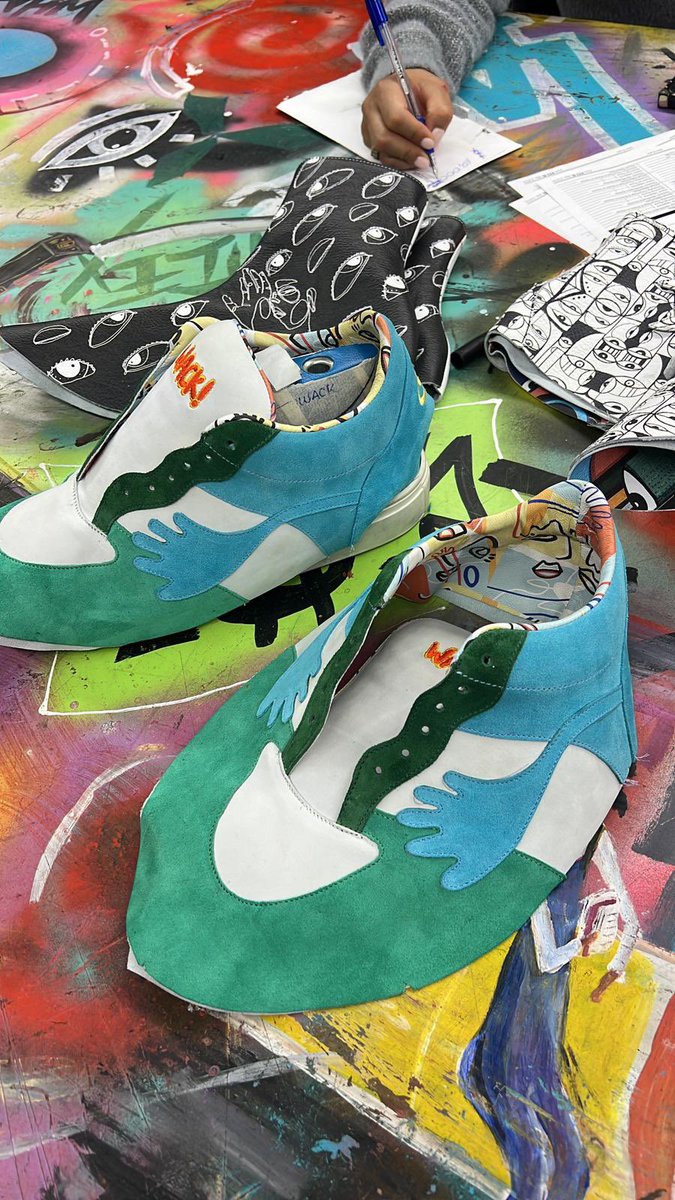 camilleachiang's tweet photo. 👀👟 https://t.co/BIfyPq7dYt