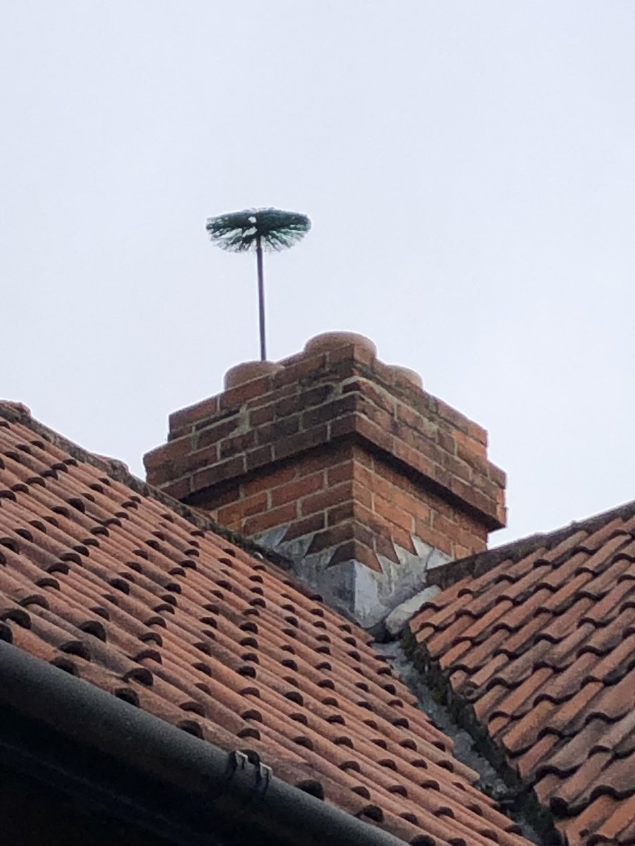 AdieSweep's tweet photo. One large chimney swept in #Pewsey today followed by chimneys swept in #Baydon #Liddington & #Chiseldon https://t.co/AFRrULn8TJ