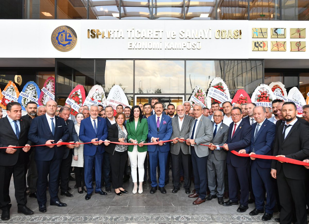 RHisarciklioglu's tweet photo. İş, ticari, tüketici uyuşmazlıklarında hizmet sunmak amacıyla @IspartaTSO Arabuluculuk ve Uyuşmazlık Çözüm Merkezi’nin ve @IspartaTSO, @isparta_tb hizmet binalarının resmi açılışlarını gerçekleştirdik.

Isparta iş dünyasına hayırlı, uğurlu olsun. Emeği geçenleri tebrik ediyorum. https://t.co/Ctv5wlj7QI