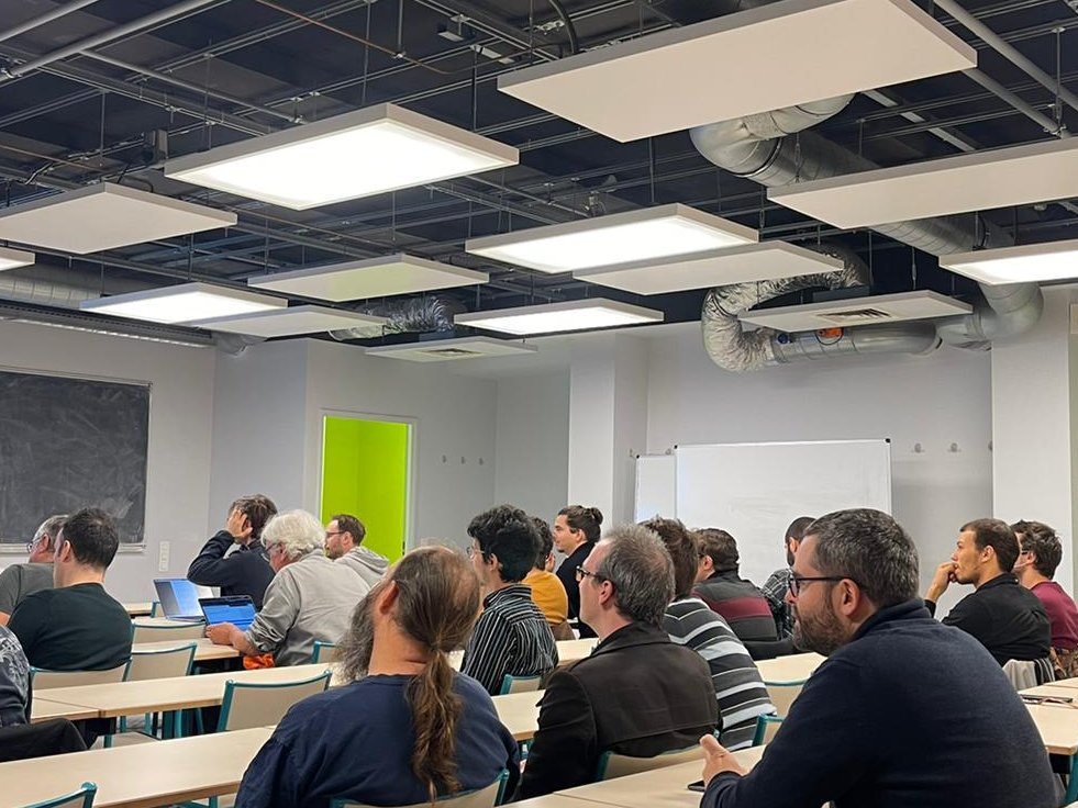OCamlPro's tweet photo. ☄️The OCamlPro team starts the OUPS meetup! Starting now! And the room is full!
🐫Subscribe to the OCaml Users in Paris Group to participate in the next meetup or meet the OCamlpro engineers!
👉https://t.co/kb0gN4RwS1
#OCaml #Cobol #OCamlPro #programming #coding https://t.co/TchZkieVfb