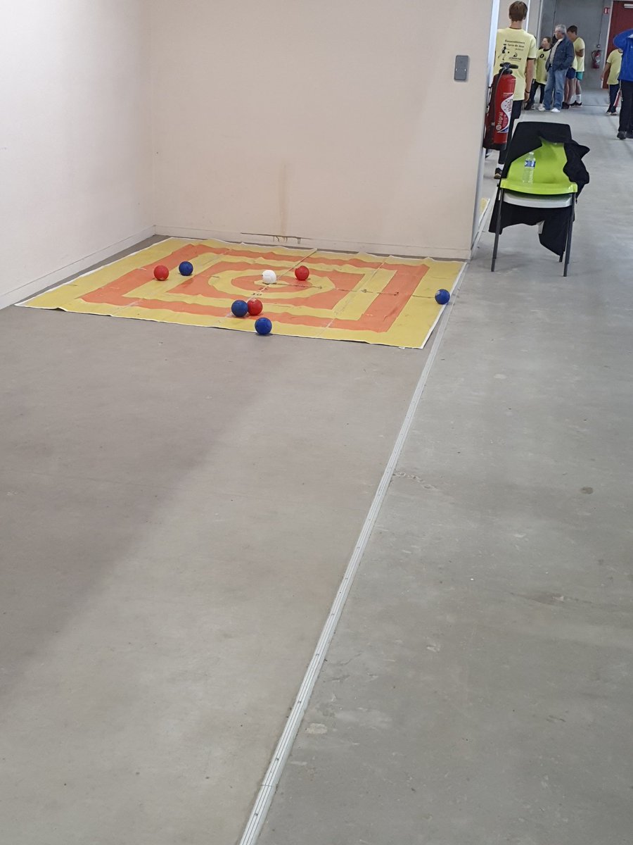 handisport50's tweet photo. Hier nous étions présents à Saint-Lô pour le rassemblement terre de jeux des départements normands. Un grand merci @LaManche50 @unss50 pour leur invitation. https://t.co/KhaCeFmAdw
