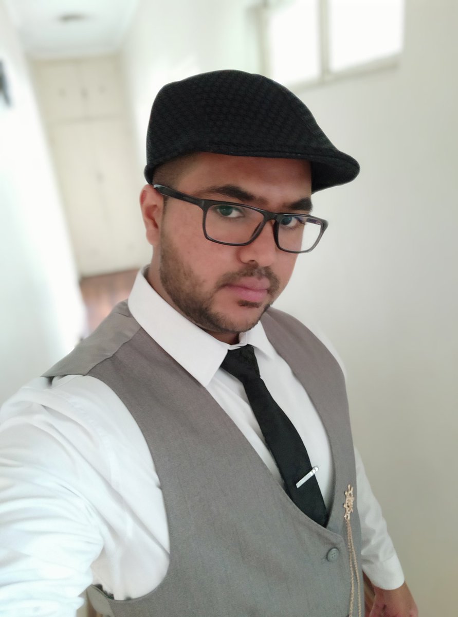 Warrickr17's tweet photo. By order of the Peaky Blinders https://t.co/jPBssWZQ4m