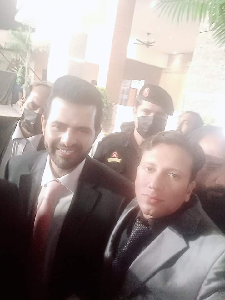 MIAPMLN's tweet photo. Happy birthday to you brother #Danyal_Chaudhry May God continue to cover you on your special day and beyond.Wishing you a fantastic birthday ππ°
@DanyalChaudhary https://t.co/Or8LoAhTTx