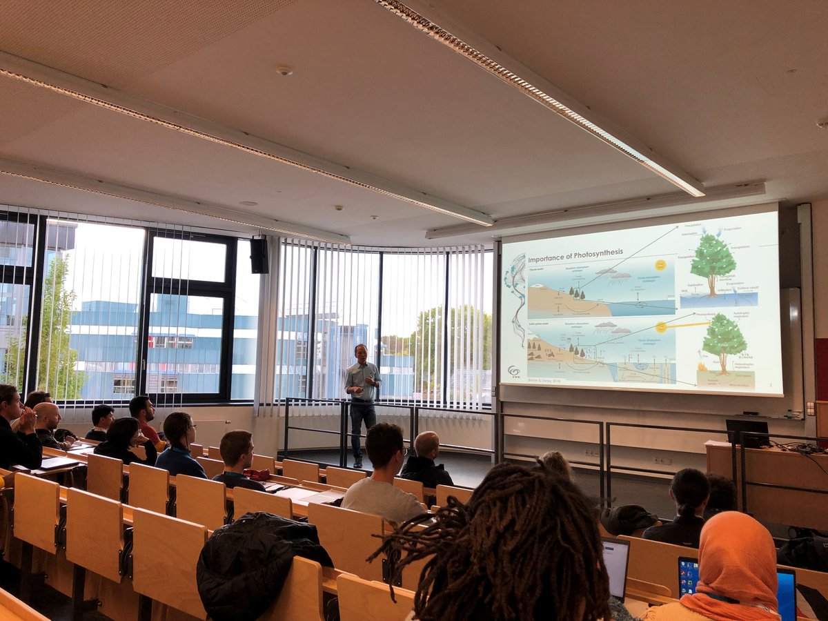 Geoverbund_ABCJ's tweet image. Learning more on terrestrial Modelling &amp;amp; High-Performance Scientific Computing💻at @HPSCTerrSys FallSchool &apos;22, organised &amp;amp; supported by @Geoverbund_ABCJ &amp;amp; CRC1502 DETECT @UniBonn: seminars with invited &amp;amp; internal speakers, hands-on and nice breaks.
@RWTH @UniCologne @fz_juelich