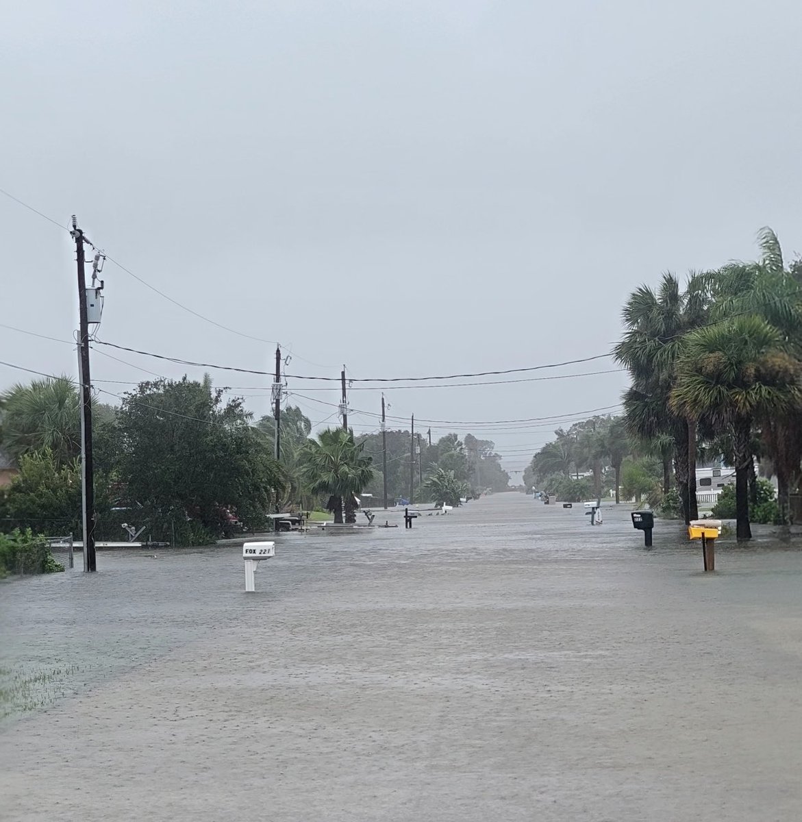 Treasure Beach in Southern St. Johns County. hurricane Ian. ⁦<a href="/FCN2go/">First Coast News</a>⁩