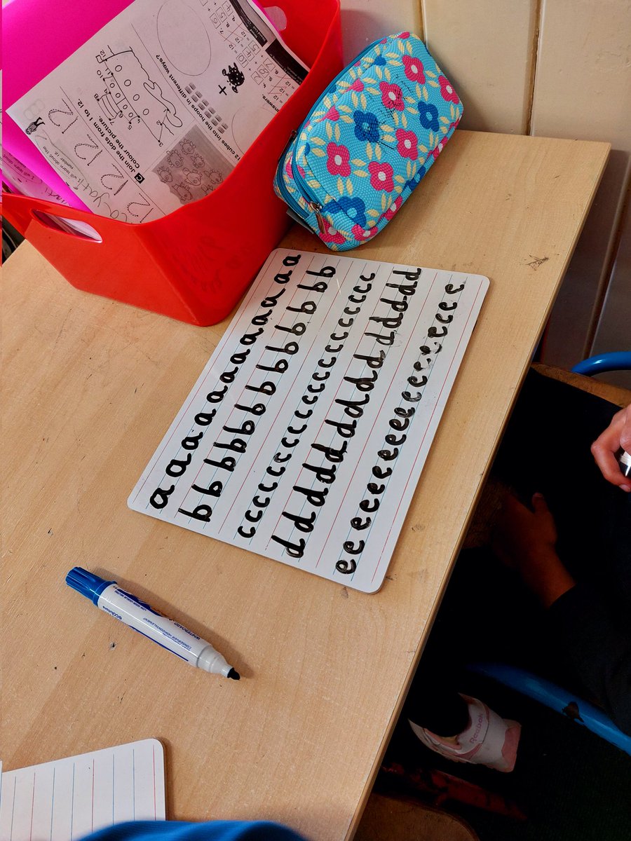 1stClSAttracta's tweet photo. Putting our new whiteboards to good use - Today we worked on our letter formation π‘β #writing #handwriting #precursive #literacy https://t.co/O0Y8LpQksi