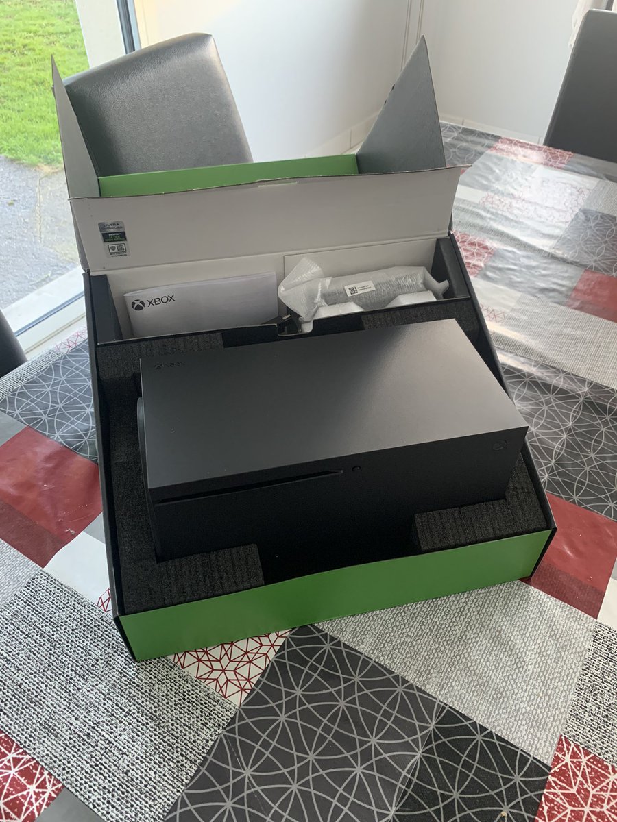 Papaille53's tweet photo. that's it the new machine has arrived!!! 😇😇
See you soon for new adventures😉
@XboxFR @ForzaMotorsport @EA_FIFA_France https://t.co/M7eCfJFthX