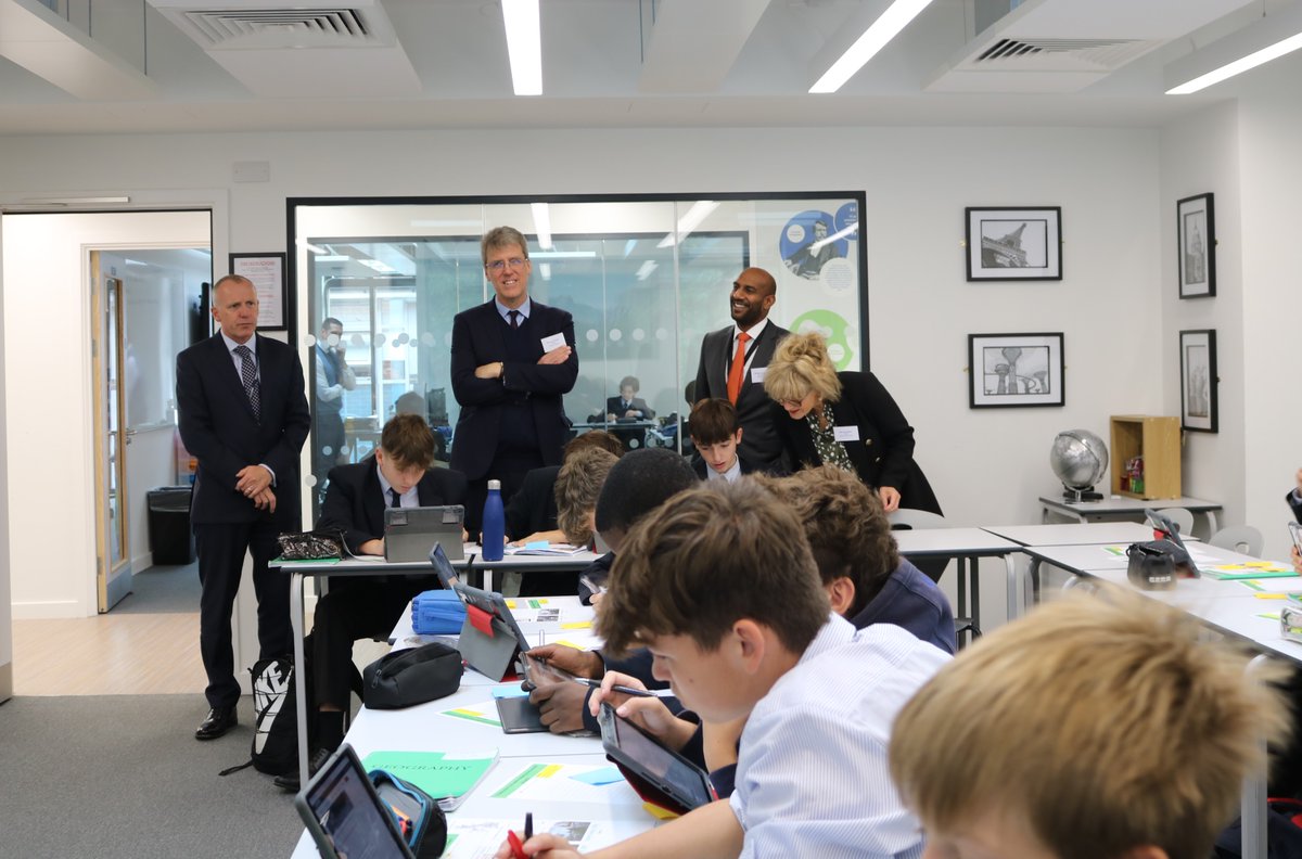 ReedsSchool's tweet image. It was fantastic to be able to host Heads from 21 prep schools today! They went on a learning walk finding out how we embed our unique #LearningModel. Our recently-launched Revision Hacks exhibition was a great hit too! Some of the Heads managed to catch up with former pupils.