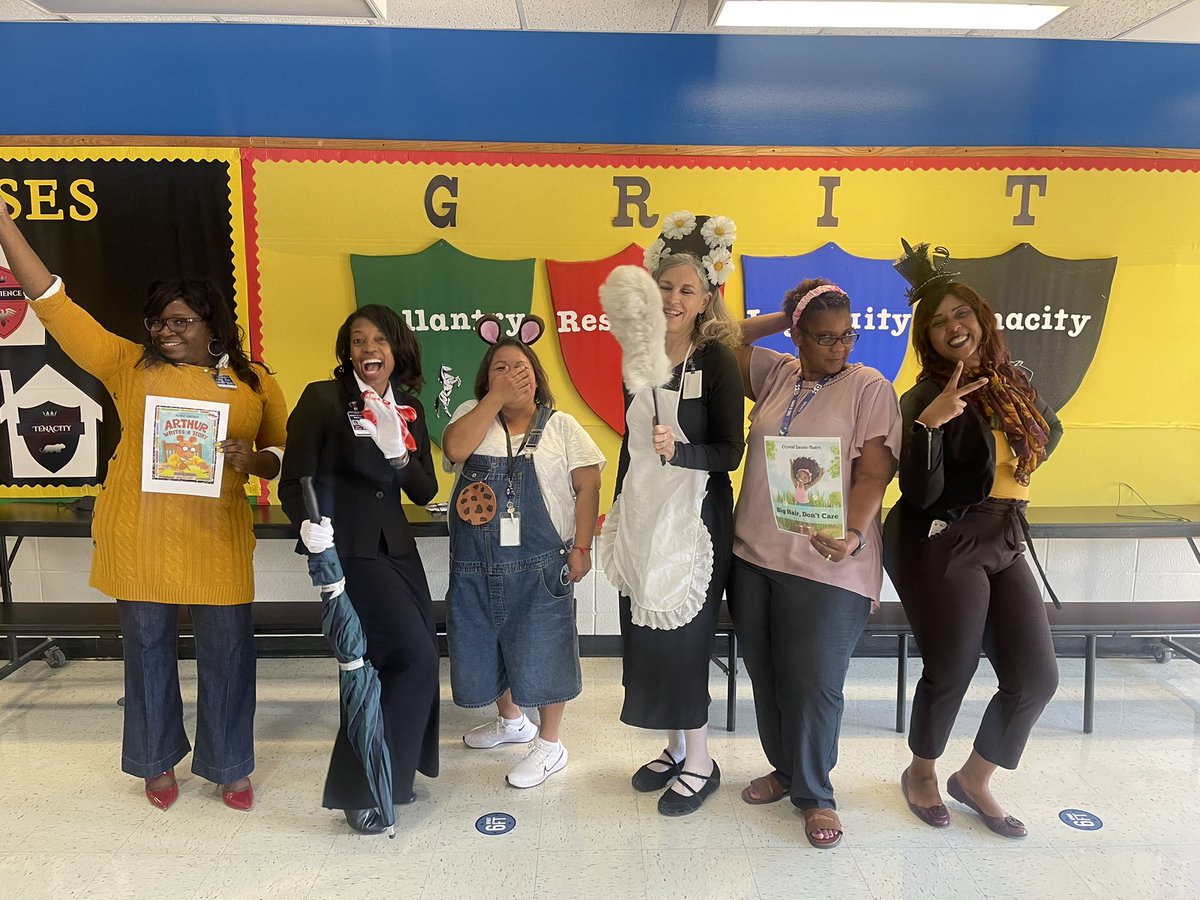 Storybook Character Day offered a variety of genres for #McNairElementary.. Can you guess the characters? @dallasschools @DISD_Libraries @DallasReads @DemetriaBell66