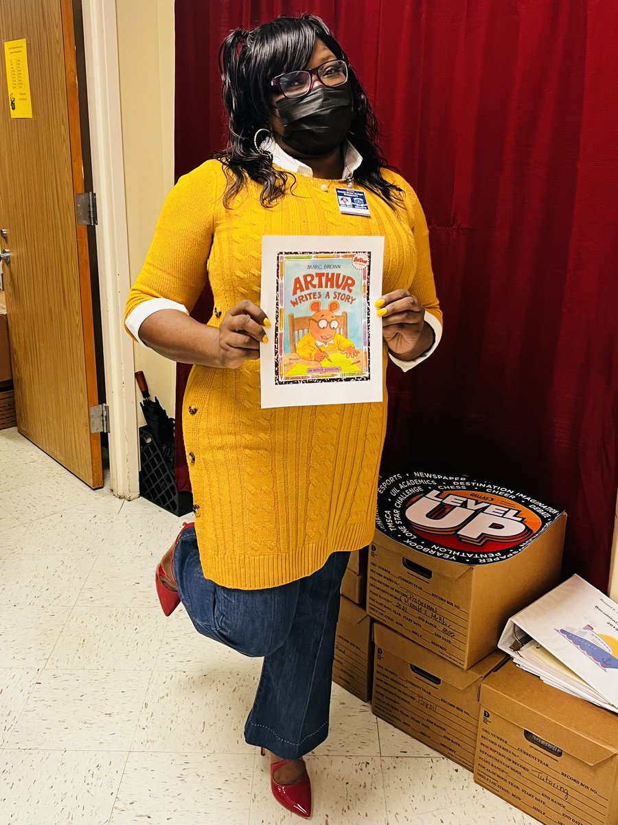 RME_Astronauts's tweet photo. Storybook Character Day offered a variety of genres for #McNairElementary.. Can you guess the characters? @dallasschools @DISD_Libraries @DallasReads @DemetriaBell66 https://t.co/6ioiB5iNk2