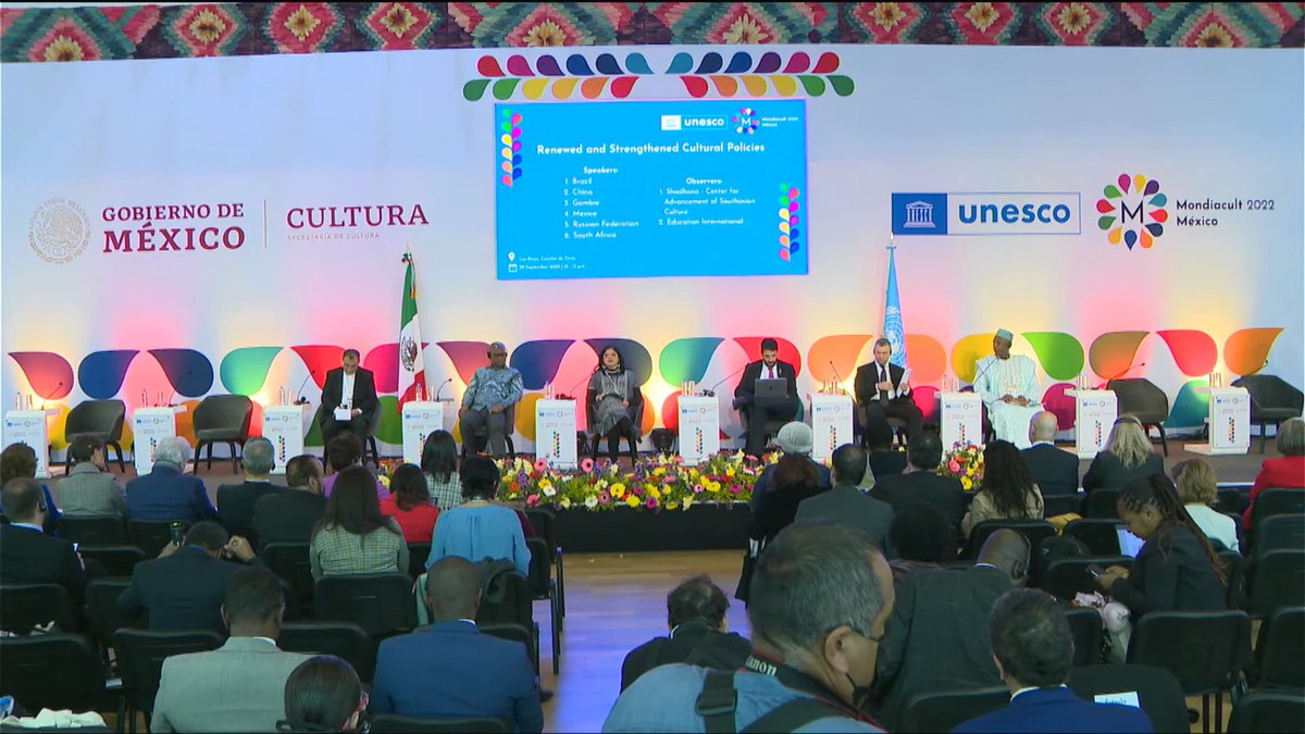 UNESCOMexico's tweet photo. #MONDIACULT2022 | Sigue la sesión temática sobre políticas culturales renovadas y reforzadas, con la Secretaria de @cultura_mx y presidenta electa de la Conferencia, @alefrausto.

#EnVivo
🔴https://t.co/WRzFmYC91s https://t.co/kmjPmKvUJZ