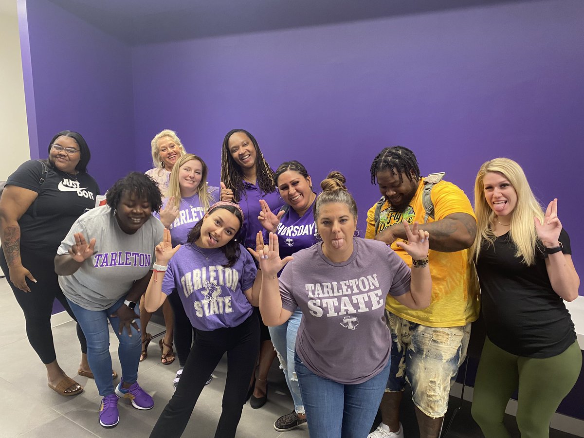 TarletonSOCW's tweet photo. @TarletonFW #SOCW students having fun on #PurpleThursday we are #TarletonSOCW https://t.co/N7RAM2Xv01