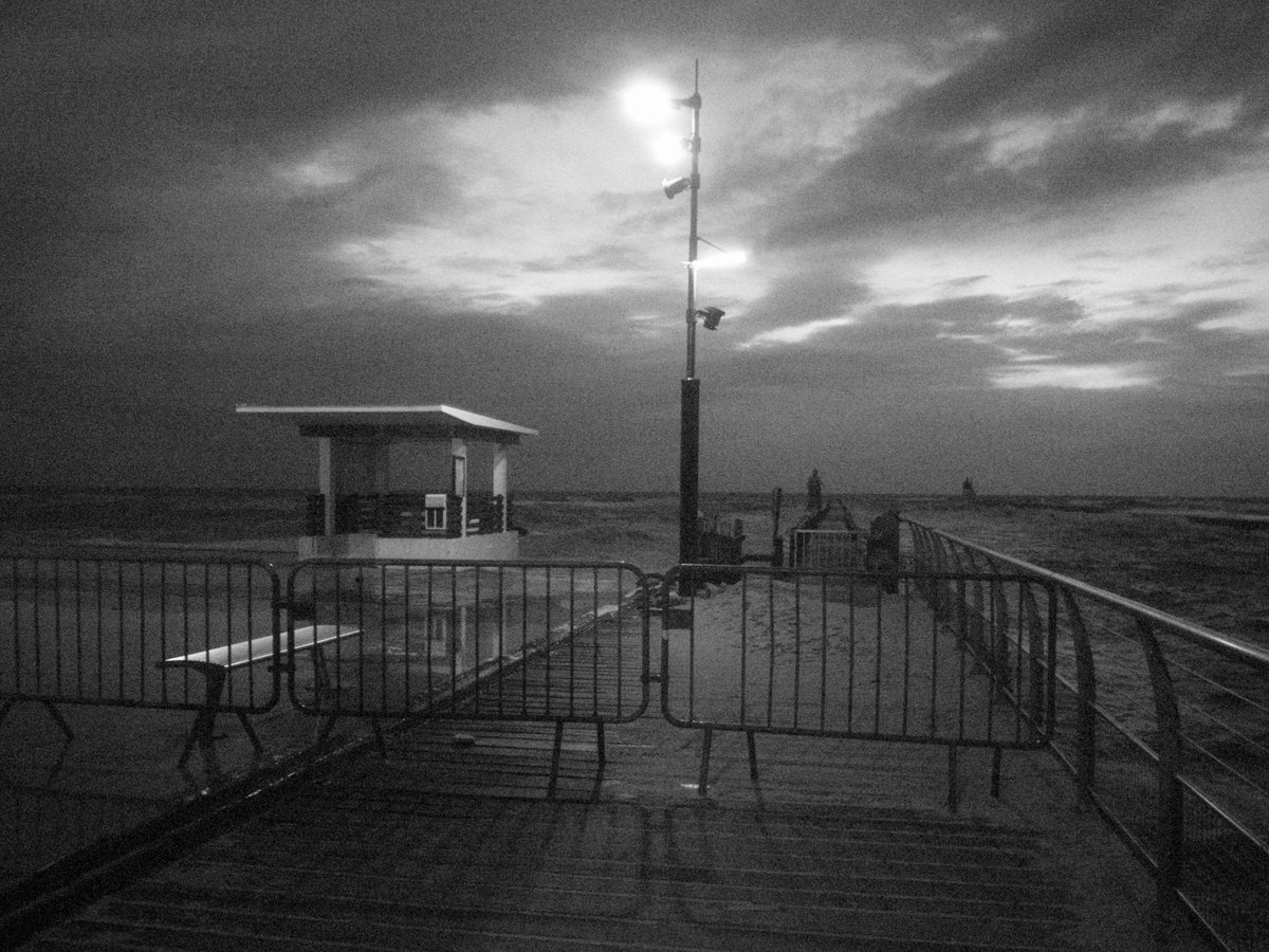 p__lab's tweet photo. Coeff. 94, Estacade de Capbreton, Landes, 29 Sept. 2022.
[ Photographie : Pascal Labrouillère ] https://t.co/f1ionsSFZf